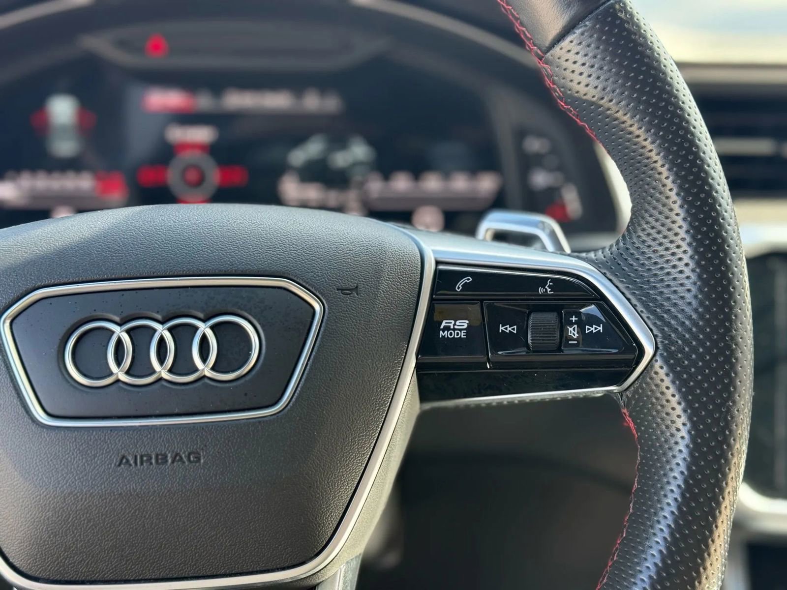 Used 2021 Audi RS 7 Sportback w/ Black Optic Package image 40