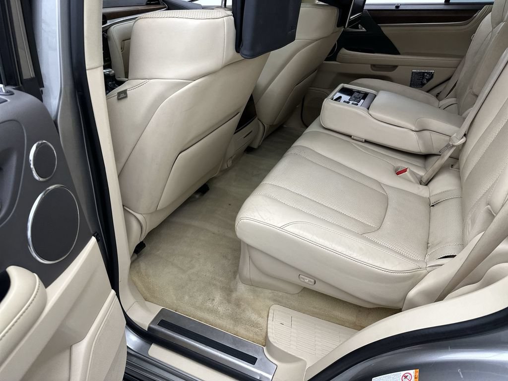 Used 2018 Lexus LX 570 4WD w/ Luxury Package image 23