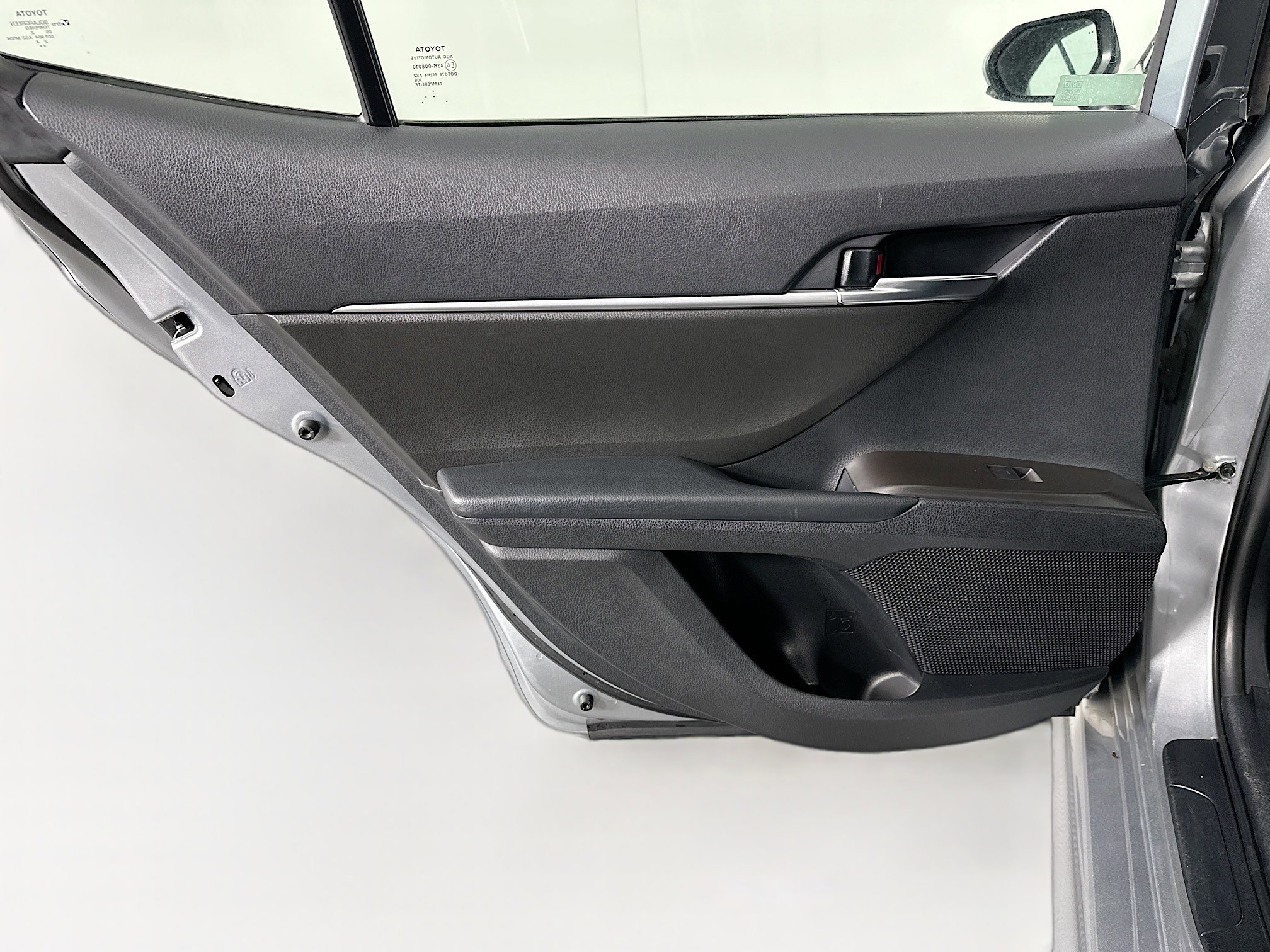 Used 2022 Toyota Camry SE image 25