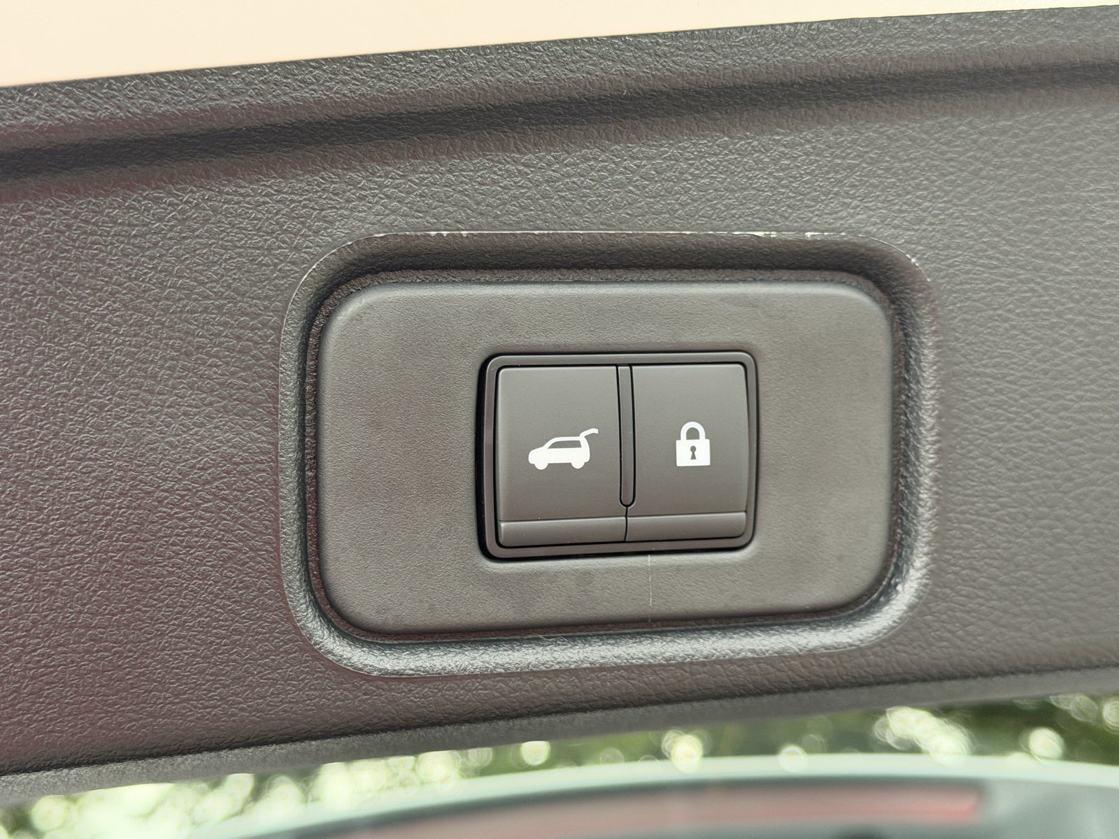 New 2026 Nissan Pathfinder SV w/ SV Premium Package FWD image 30