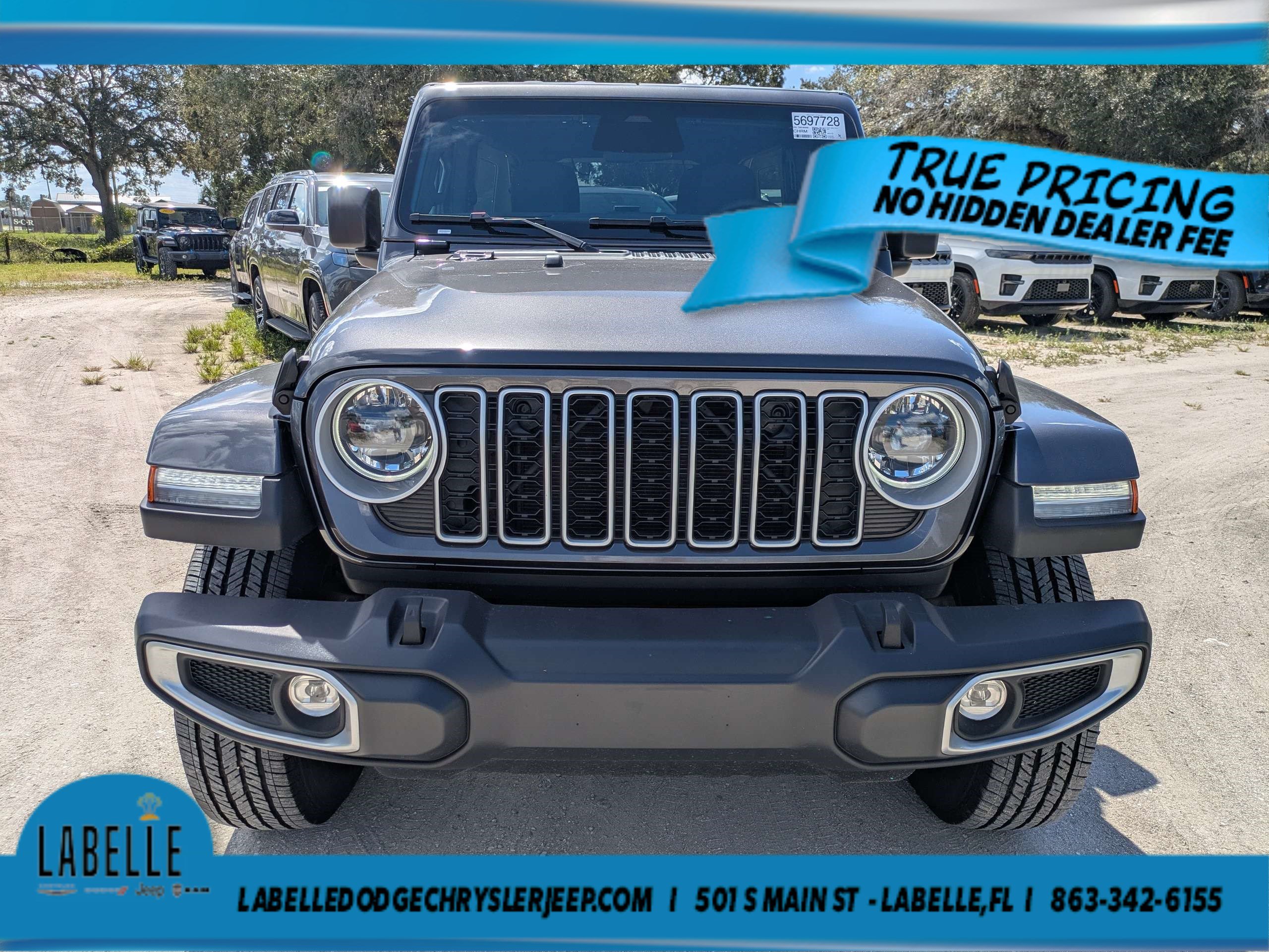 Used 2026 Jeep Wrangler Unlimited Sahara AWD/4WD image 11