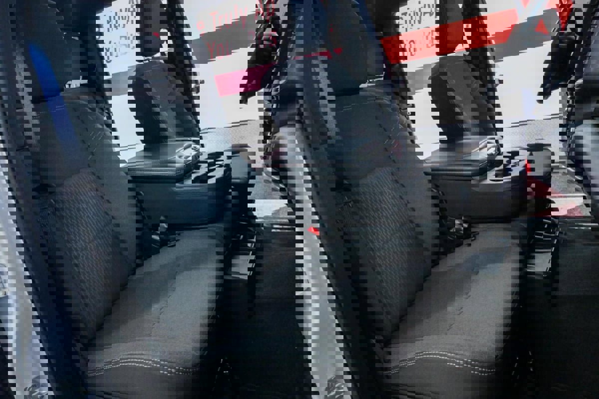 Used 2024 RAM 3500 Tradesman w/ Chrome Appearance Group image 21