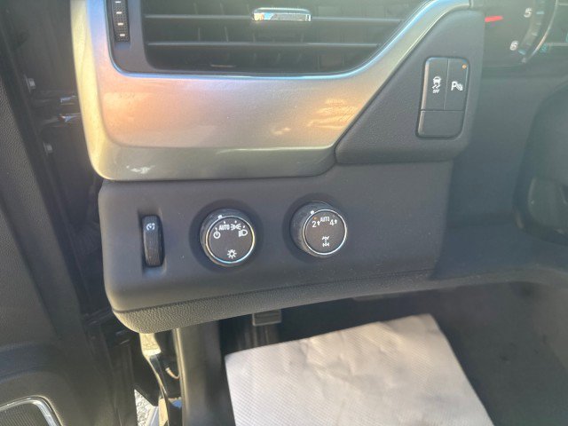 Used 2018 Chevrolet Suburban LS image 17