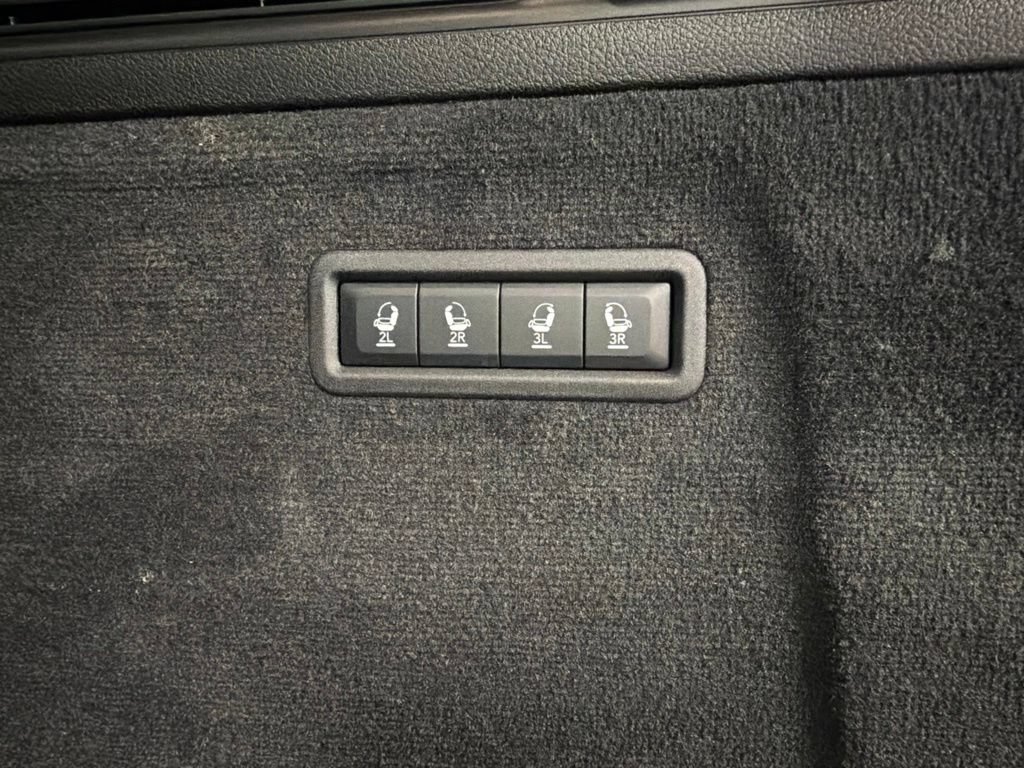 New 2026 Jeep Grand Wagoneer L Summit AWD/4WD image 9