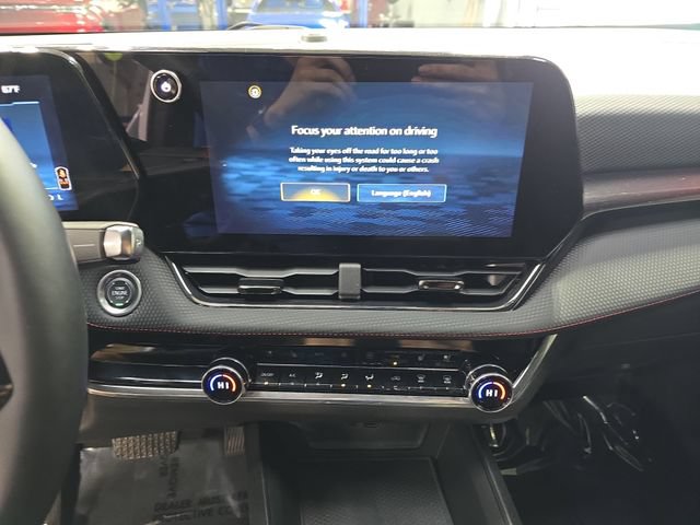 Used 2025 Chevrolet Equinox RS w/ Safety and Technology Package AWD/4WD image 24