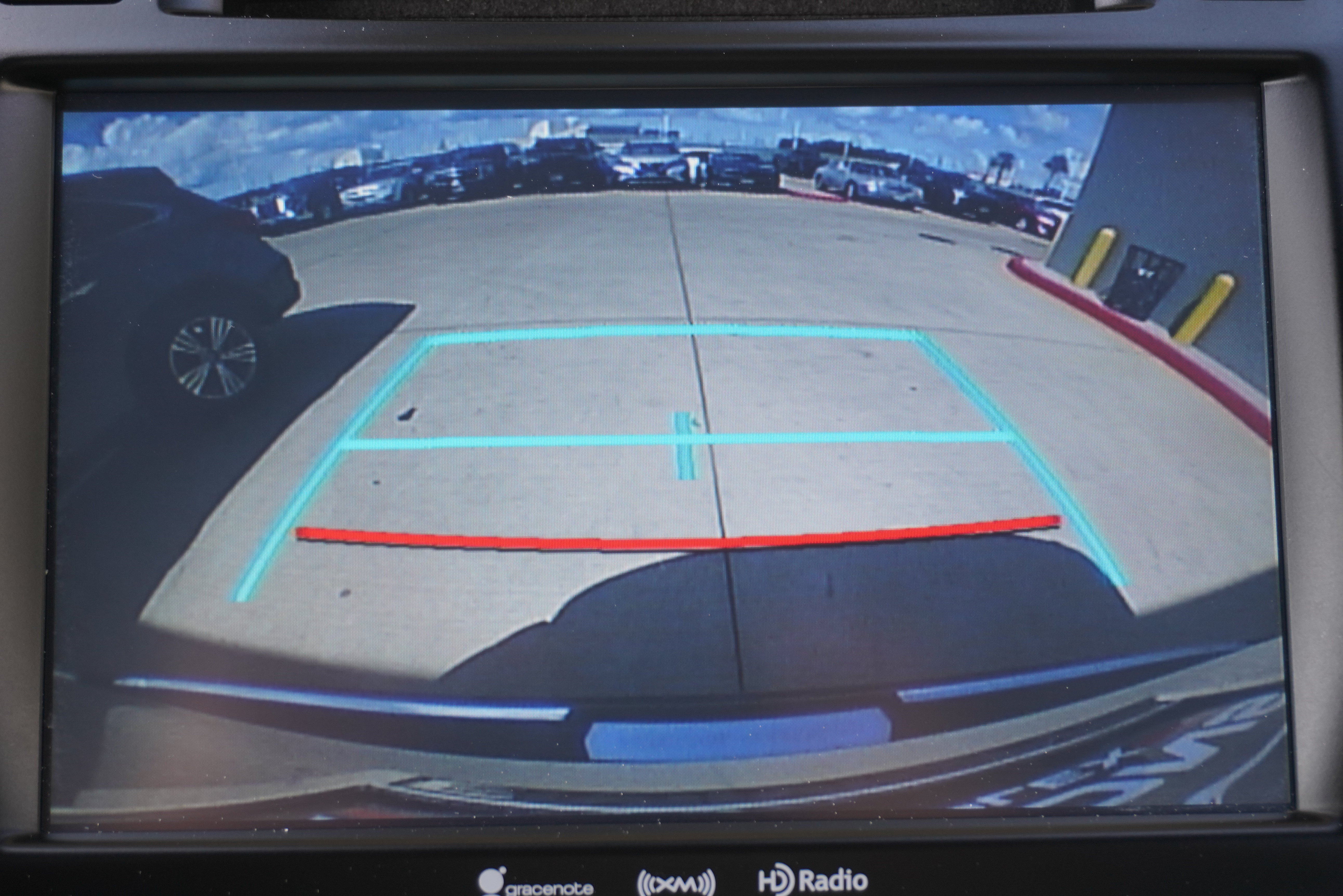 Used 2017 Toyota Highlander XLE FWD image 19