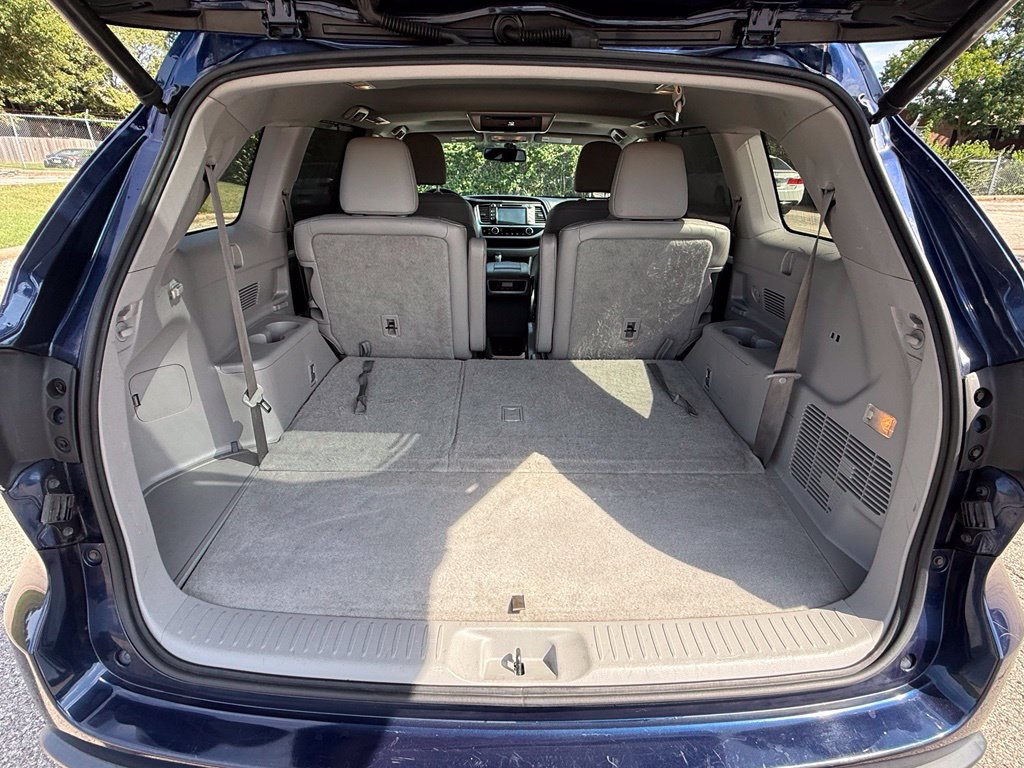 Used 2015 Toyota Highlander XLE AWD/4WD image 36