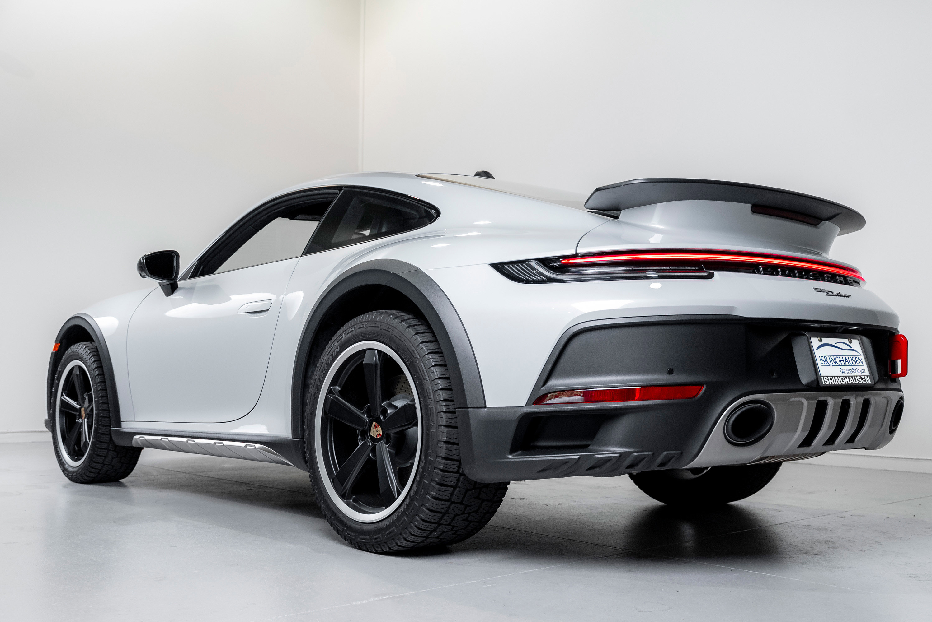 Used 2024 Porsche 911 Dakar AWD/4WD image 3