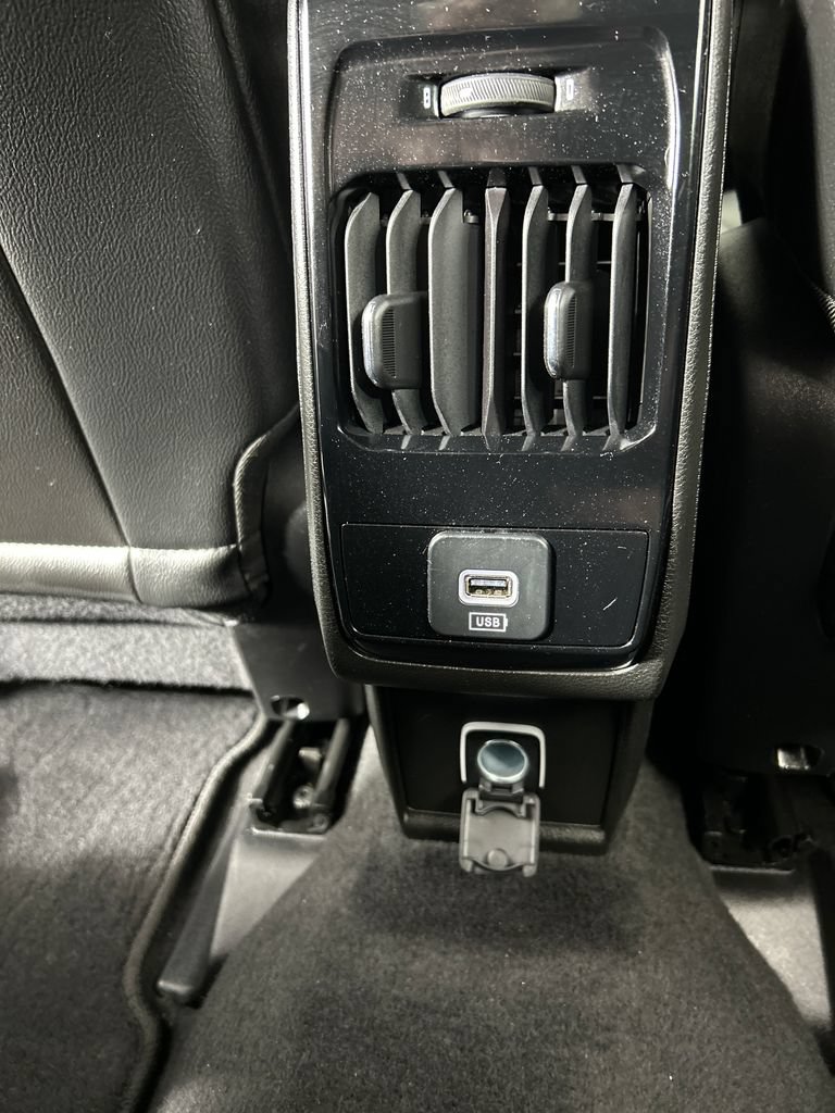 Used 2025 Jeep Compass Limited AWD/4WD image 18