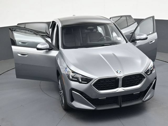New 2026 BMW X2 xDrive28i w/ Technology Package AWD/4WD image 45