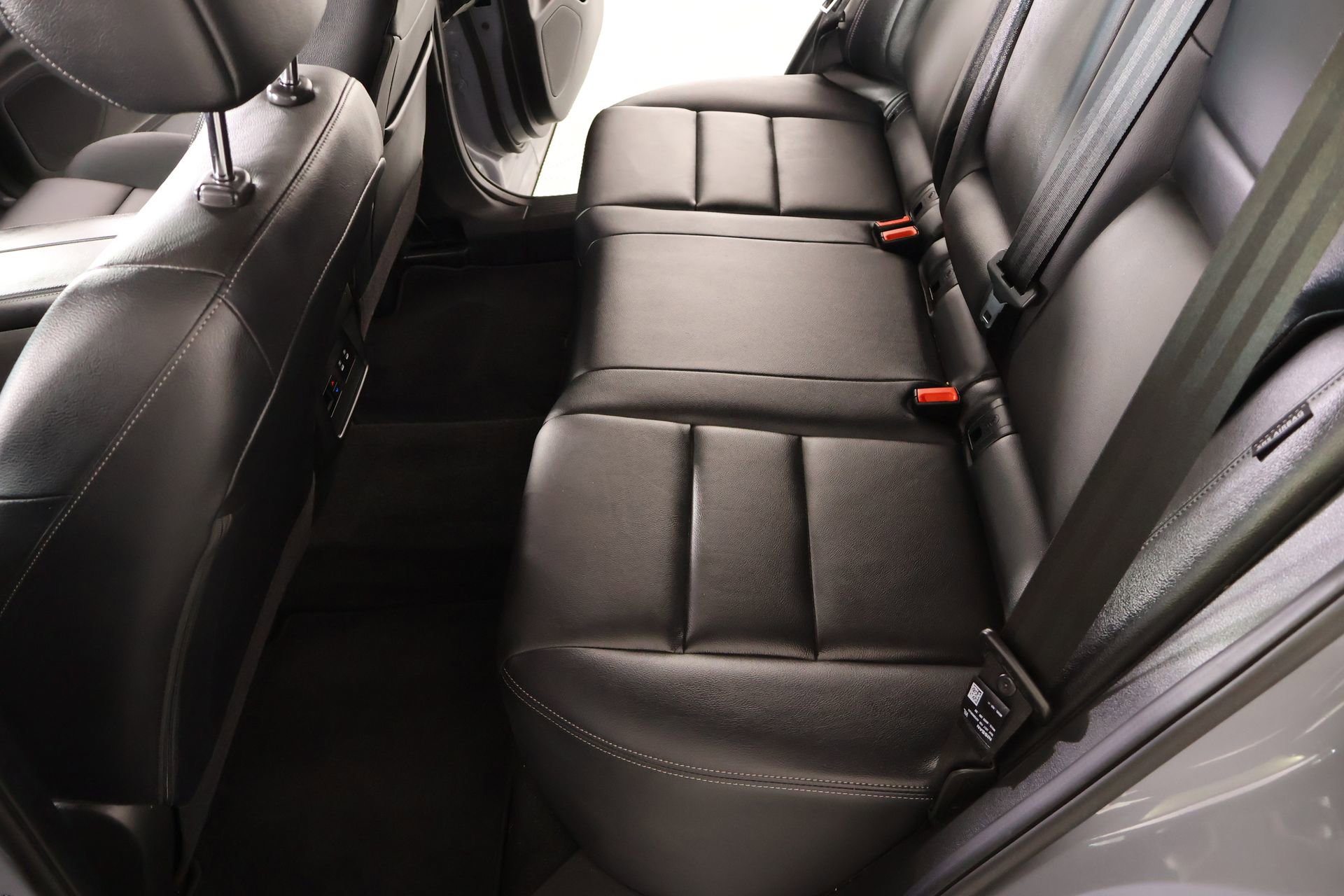 Used 2025 Nissan Rogue SL w/ SL Premium Package image 12