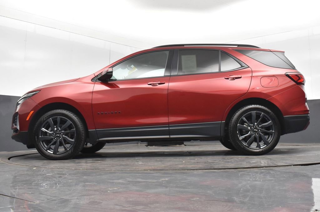 Used 2022 Chevrolet Equinox RS w/ RS Leather Package image 21