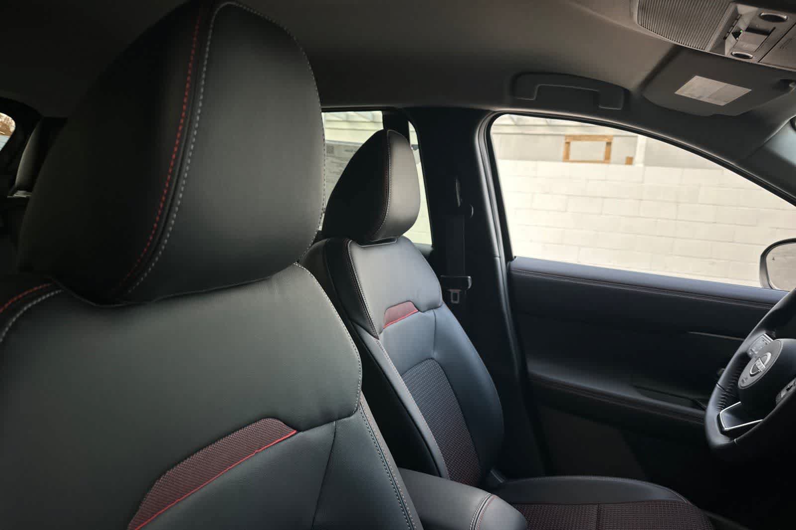 New 2026 Nissan Kicks SR w/ Illumination Package FWD image 20