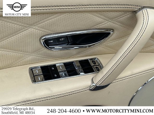 Used 2015 Bentley Flying Spur W12 AWD/4WD image 19