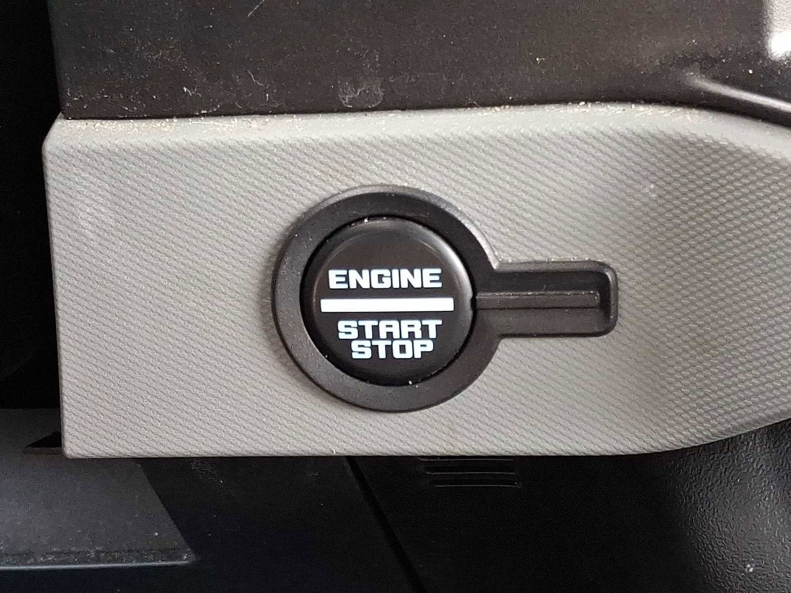 Used 2023 Ford Bronco Badlands image 23