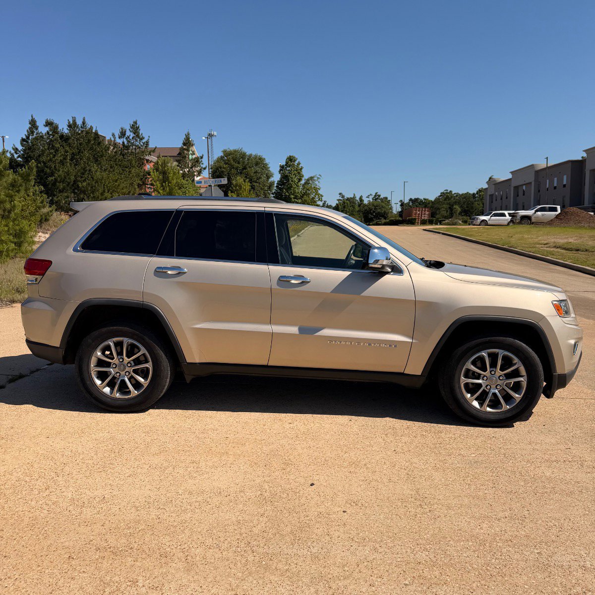 Used 2015 Jeep Grand Cherokee Limited RWD image 4