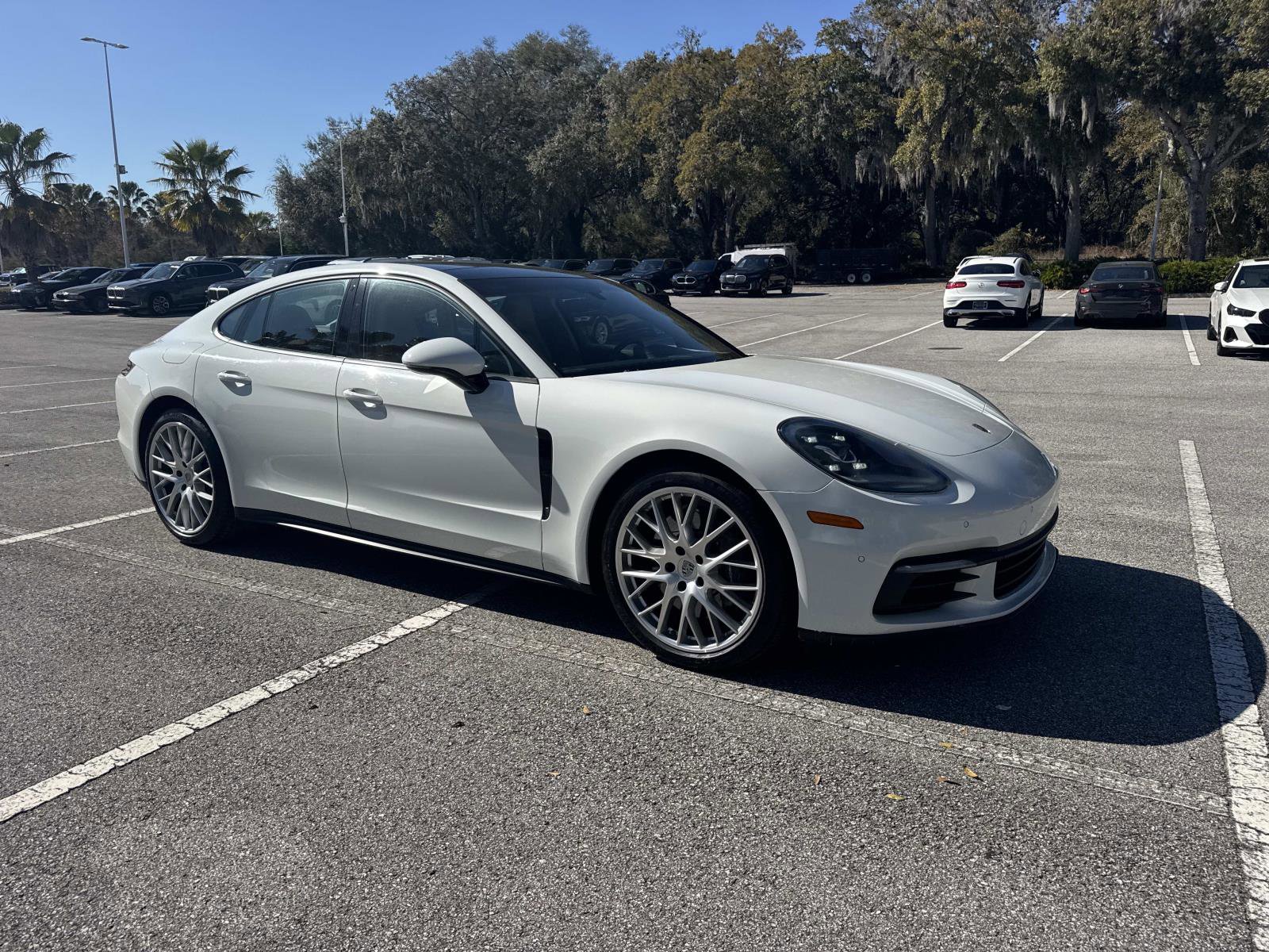 Used 2019 Porsche Panamera 4 image 2