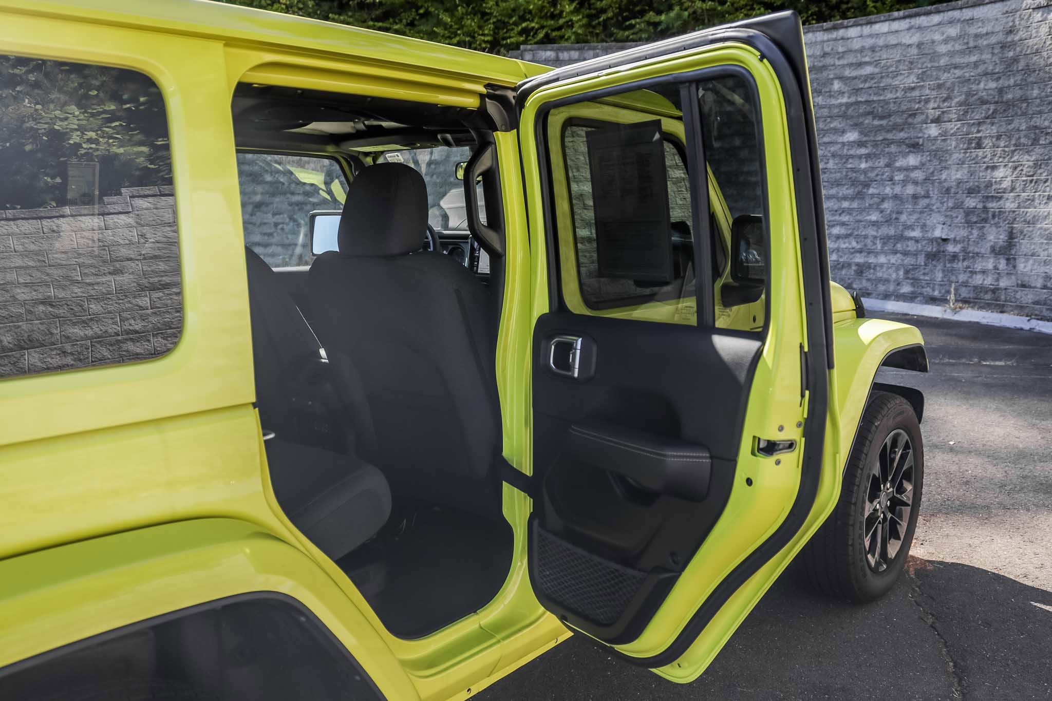 Used 2024 Jeep Wrangler Sahara 4xe image 17