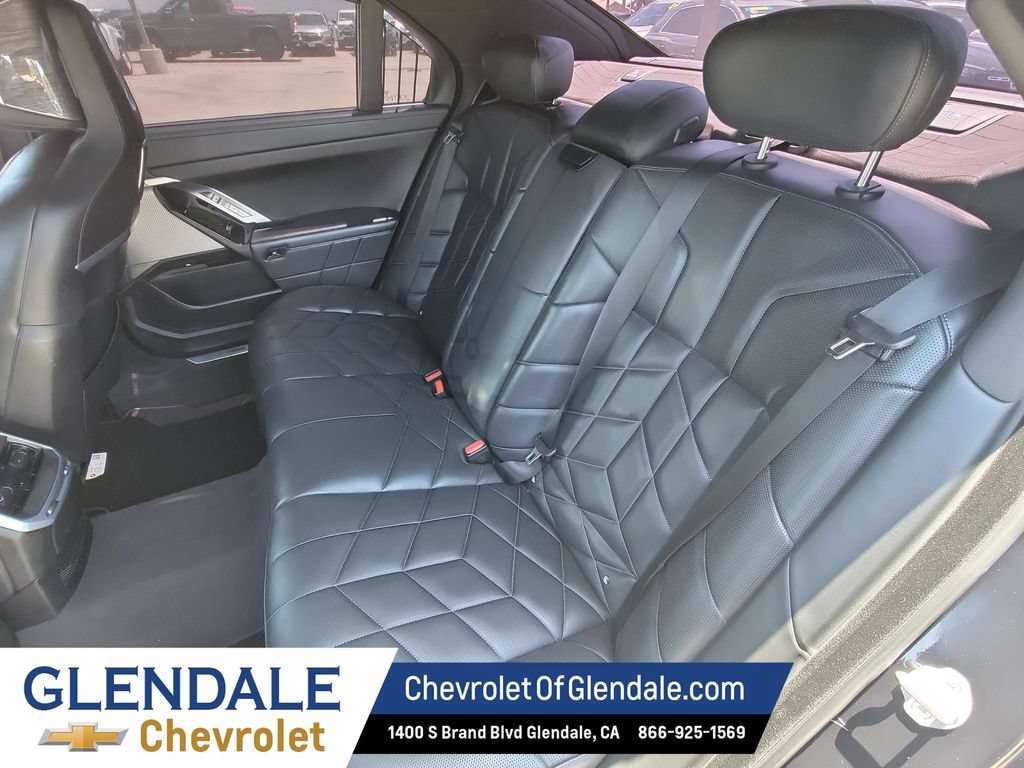 Used 2024 BMW 740i RWD image 21