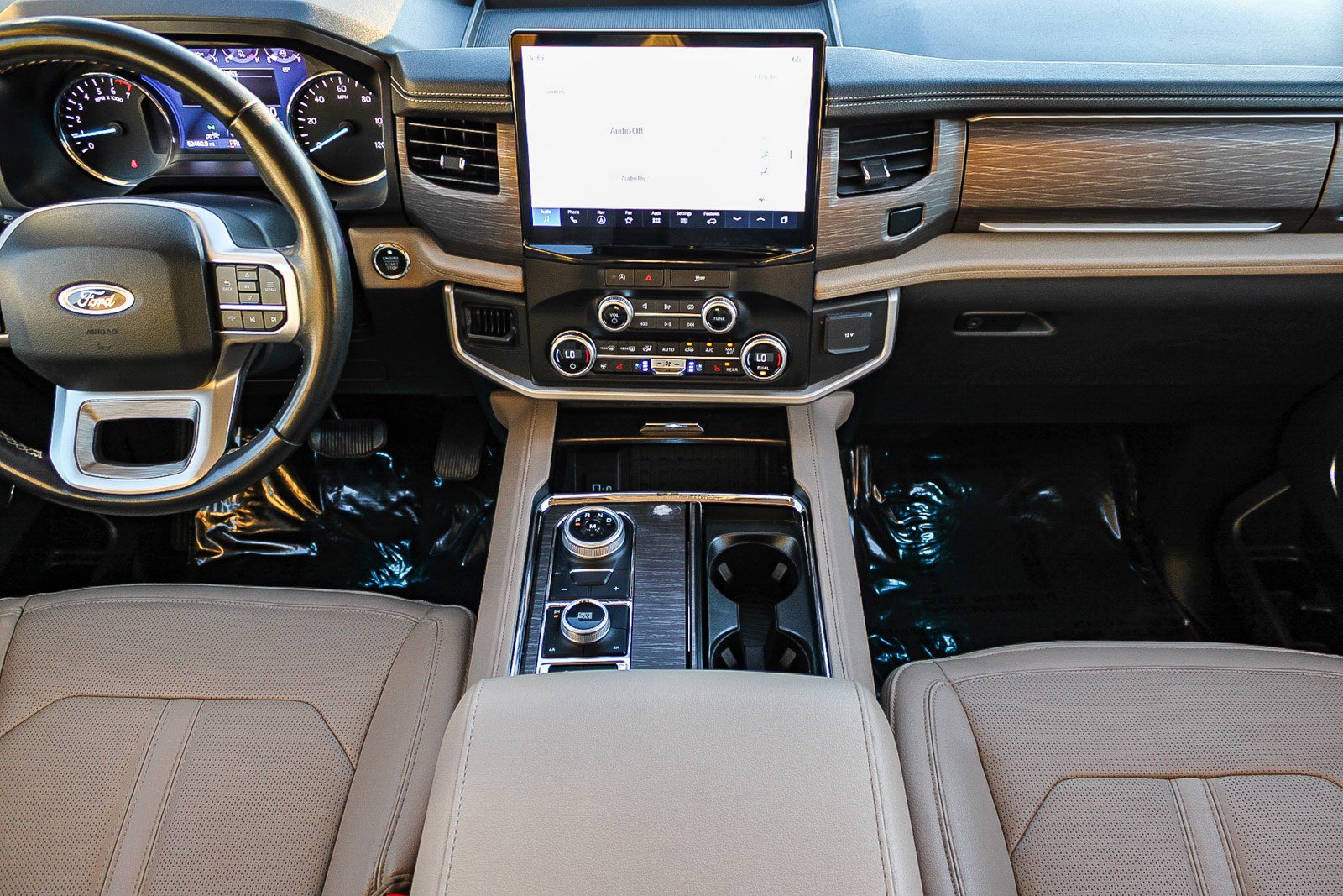 Used 2024 Ford Expedition Max Limited image 13