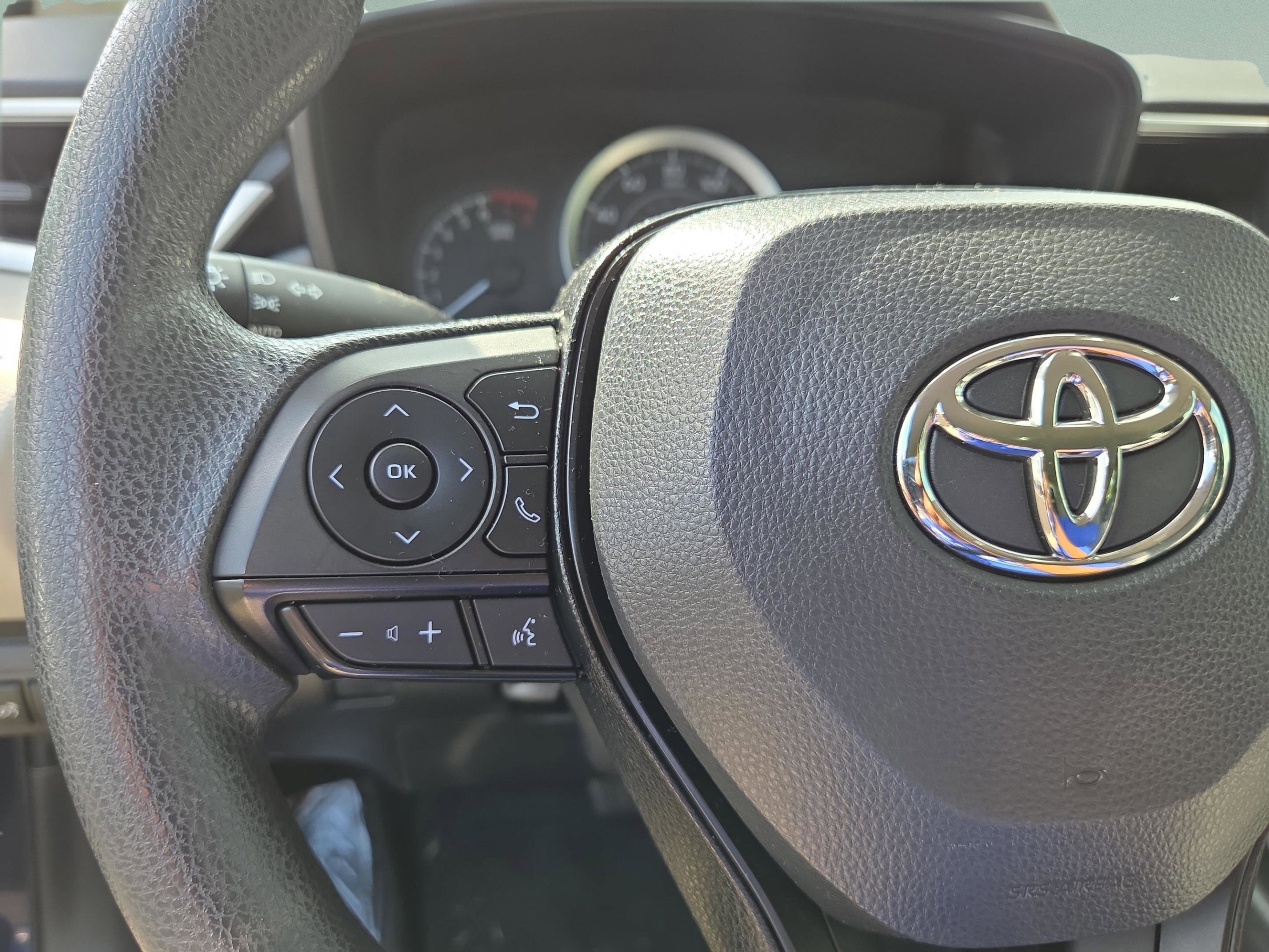 Used 2022 Toyota Corolla LE FWD image 12
