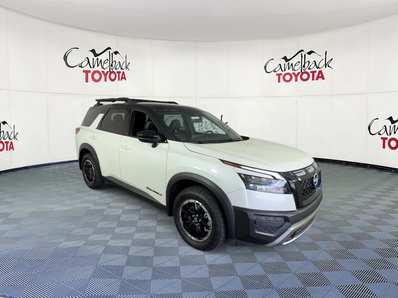 Used 2024 Nissan Pathfinder Rock Creek AWD/4WD image 5