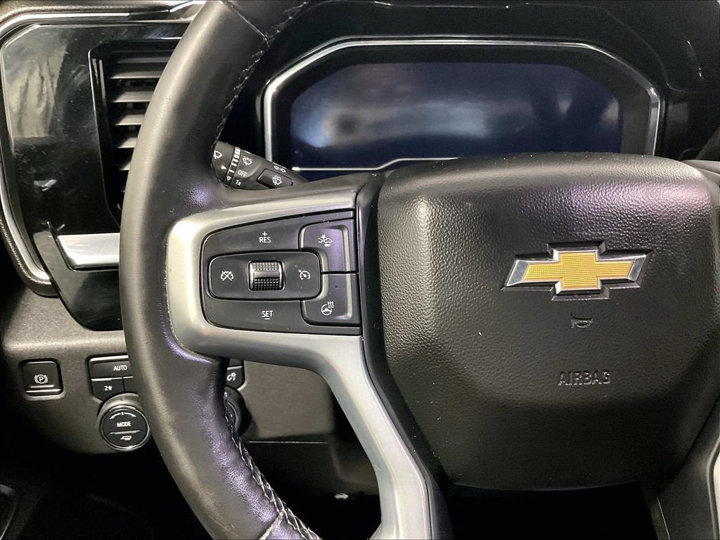 Used 2023 Chevrolet Silverado 1500 LT AWD/4WD image 22