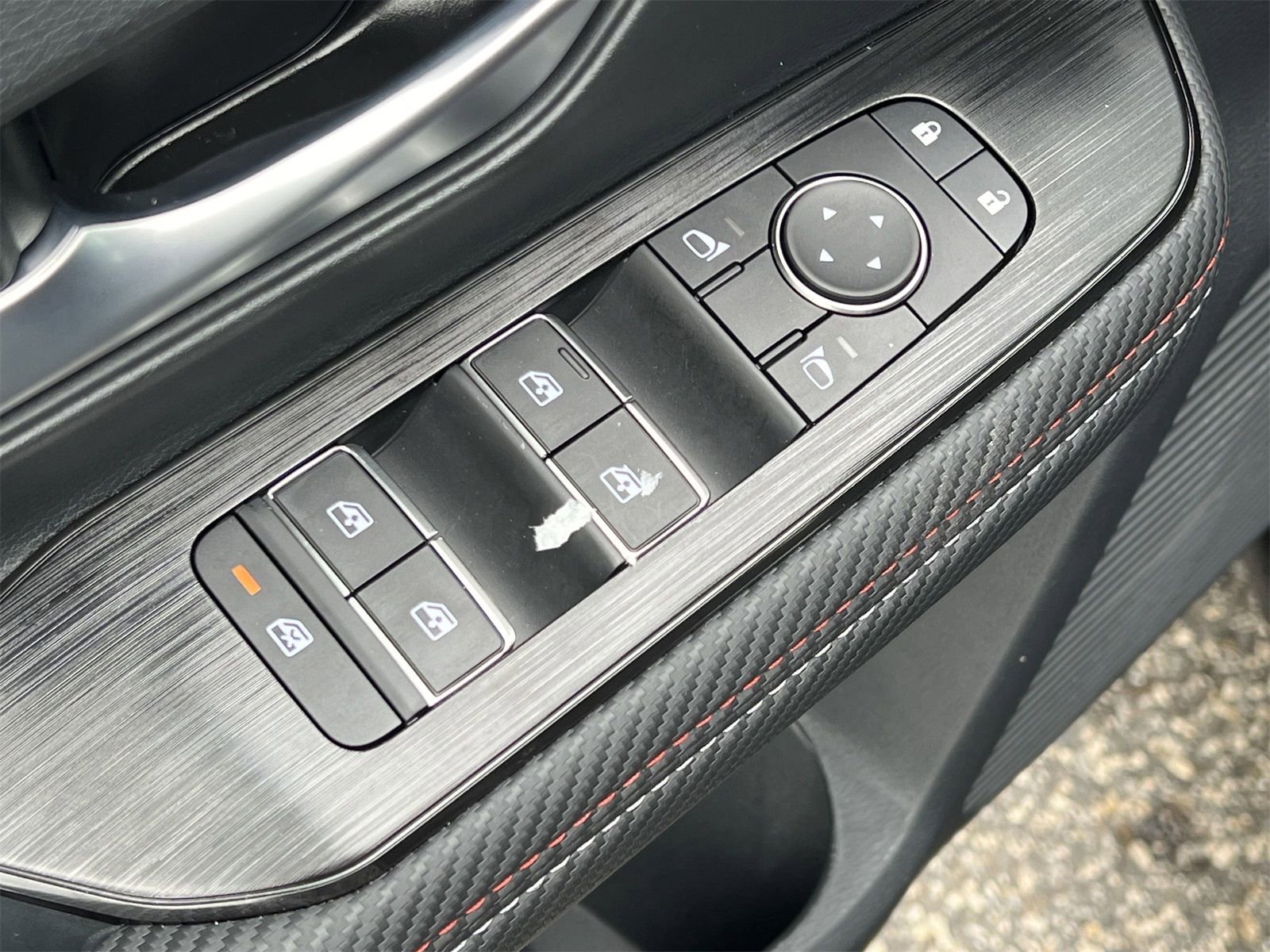 New 2025 Nissan Kicks SR w/ SR Premium Package image 19