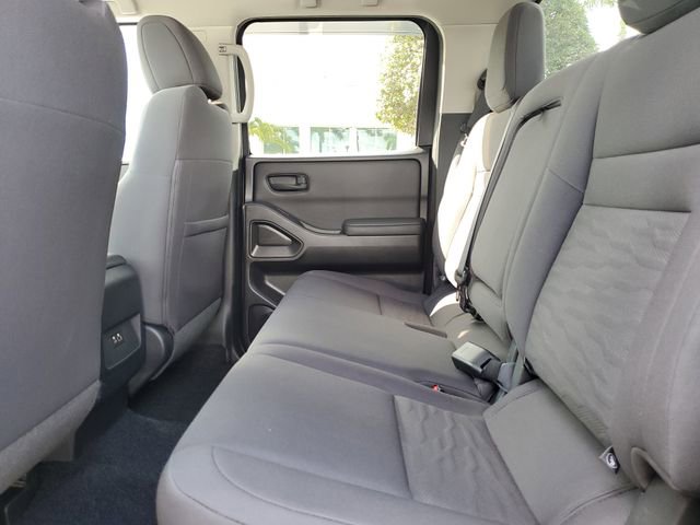 Used 2022 Nissan Frontier S image 11