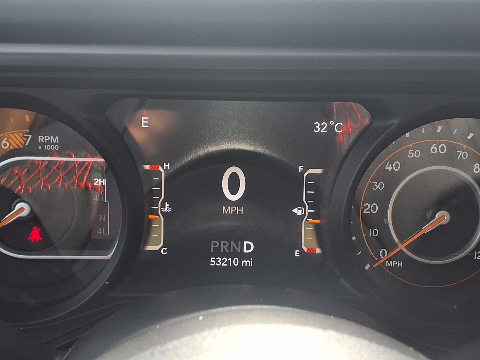 Used 2024 Jeep Wrangler Unlimited Rubicon AWD/4WD image 13