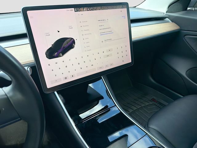 Used 2018 Tesla Model 3 Long Range RWD image 21
