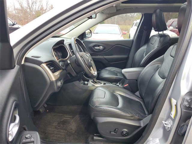 Used 2016 Jeep Cherokee Limited image 14