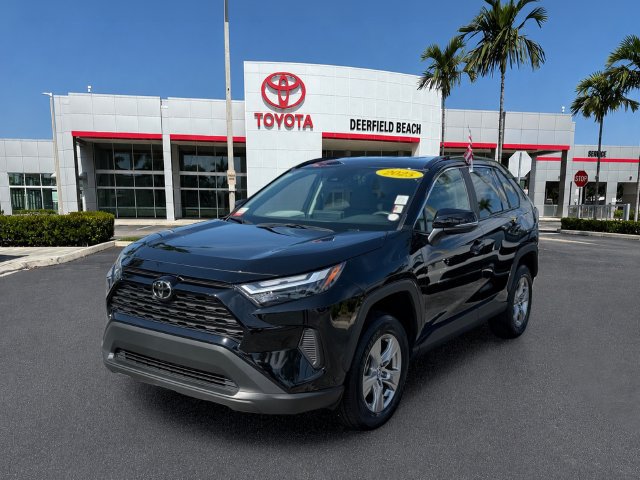 Certified 2025 Toyota RAV4 XLE FWD image 3