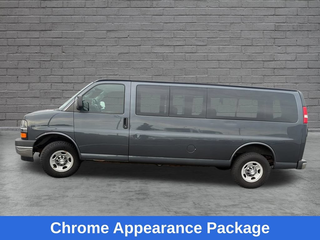 Used 2017 Chevrolet Express 3500 LT w/ LT Preferred Equipment Group RWD image 5