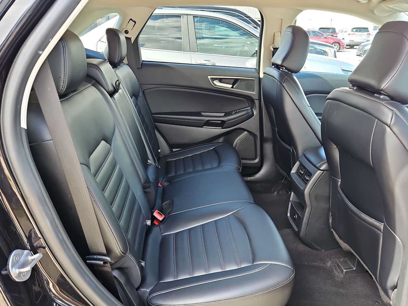 Used 2024 Ford Edge SEL AWD/4WD image 18