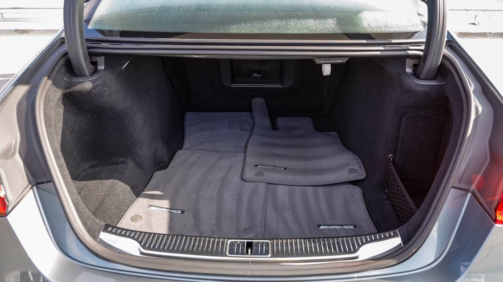 Used 2025 Mercedes-Benz S 580 4MATIC Sedan image 31