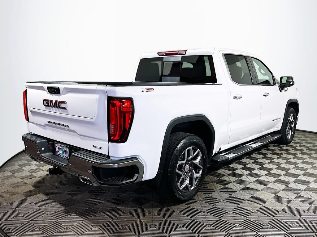 Used 2023 GMC Sierra 1500 SLT w/ SLT Premium Plus Package AWD/4WD image 7