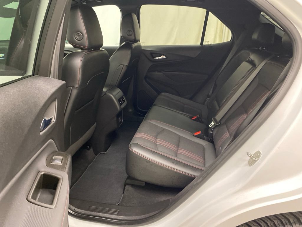 Used 2023 Chevrolet Equinox RS w/ LPO, Floor Liner Package AWD/4WD image 16