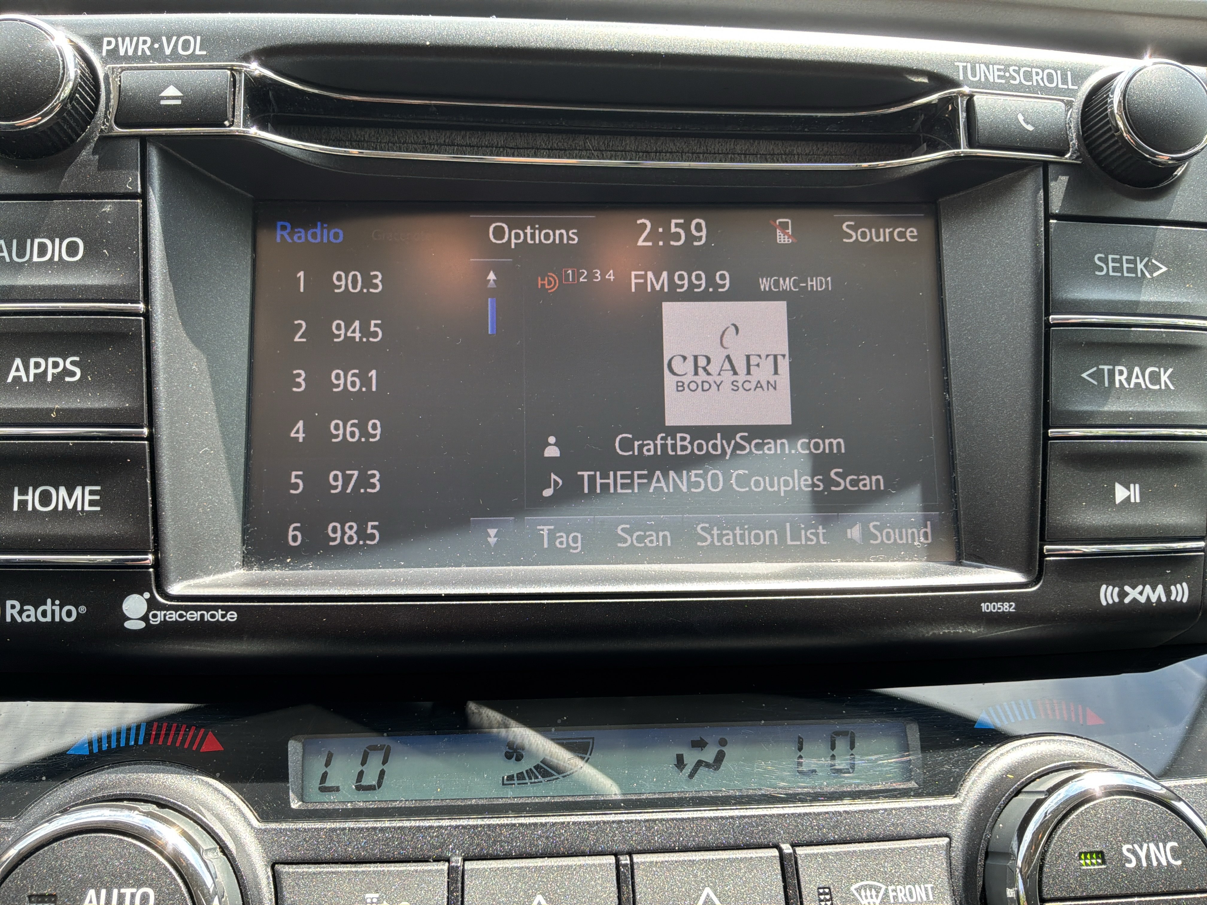 Used 2016 Toyota RAV4 XLE AWD/4WD image 23