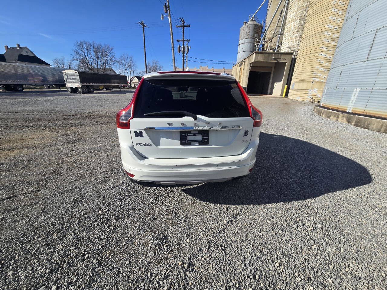 Used 2016 Volvo XC60 T6 Platinum image 7