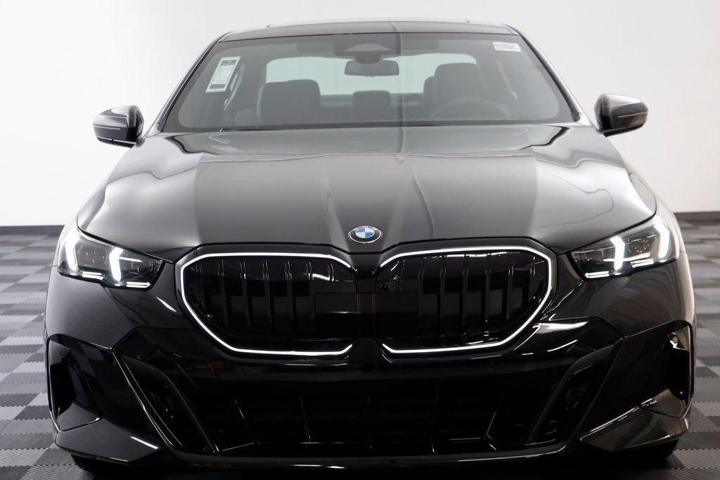 New 2026 BMW 530i xDrive w/ M Sport Package AWD/4WD image 22
