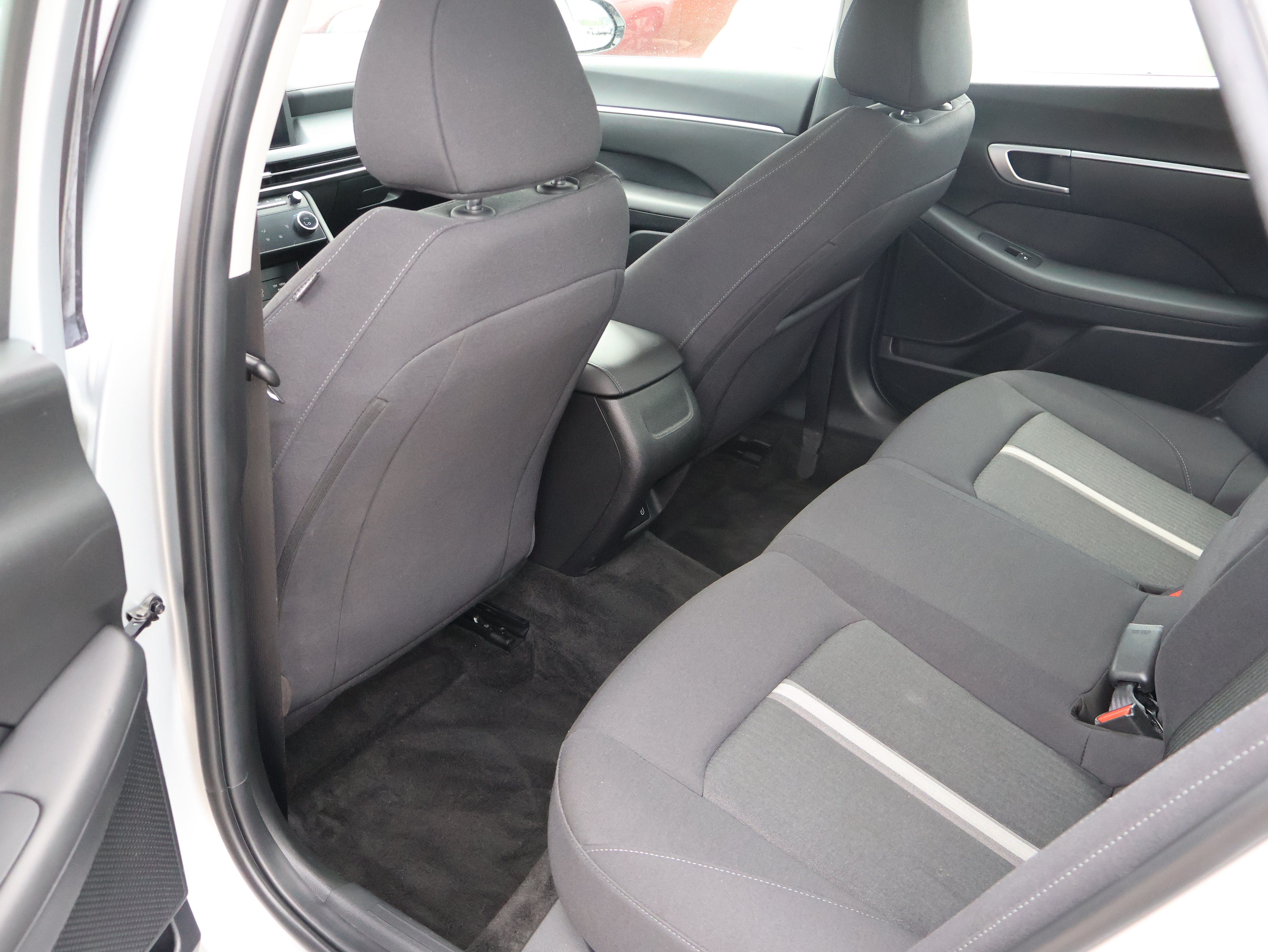Used 2025 Hyundai Sonata SEL FWD image 18