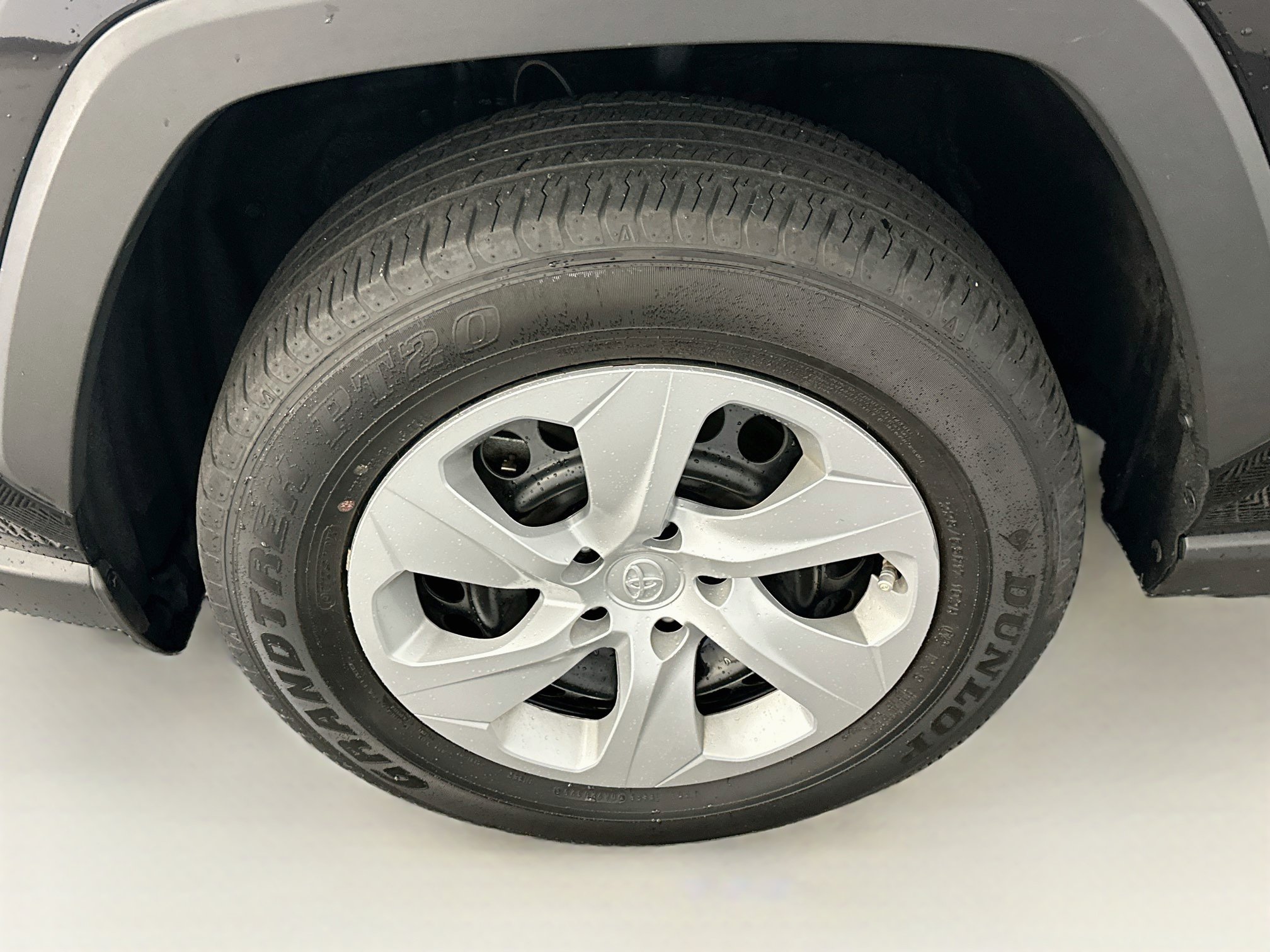 Used 2025 Toyota RAV4 LE AWD/4WD image 11