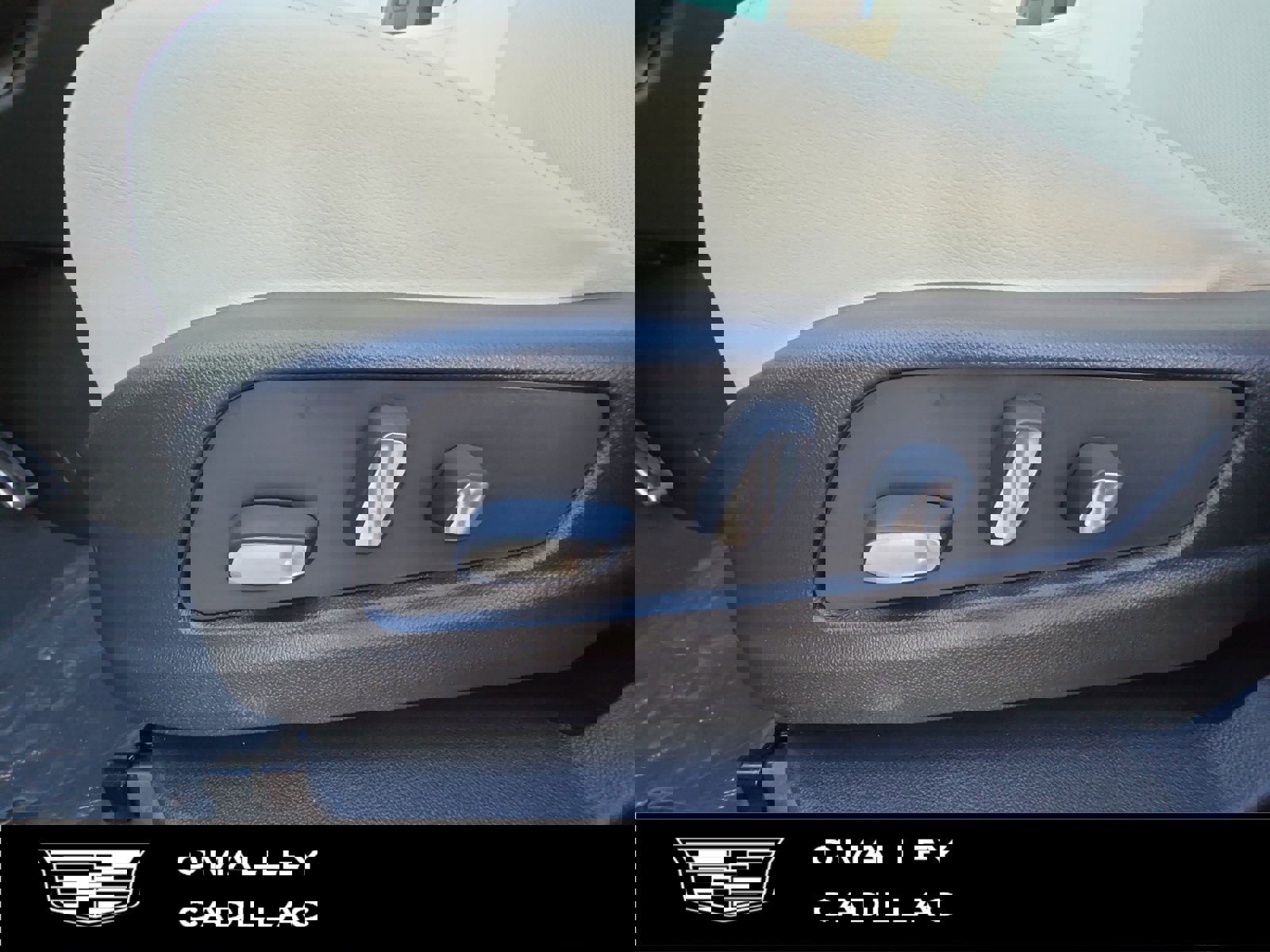 New 2025 Cadillac XT6 Sport w/ LPO, Floor Liner Package image 23