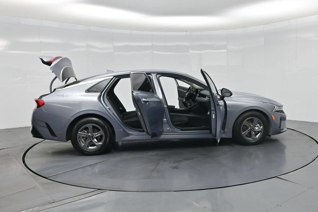 Certified 2021 Kia K5 LXS FWD image 3