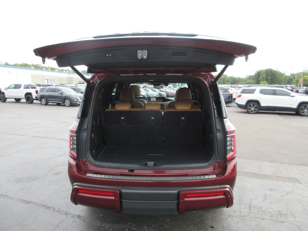 Used 2025 Nissan Armada Platinum Reserve AWD/4WD image 7