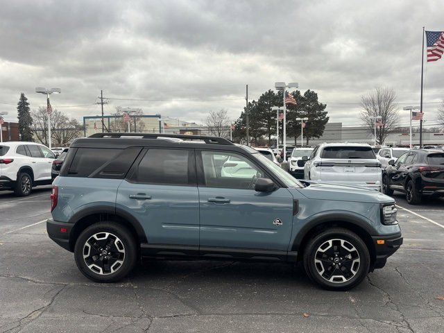 Used 2022 Ford Bronco Sport Outer Banks w/ Tech Package image 4