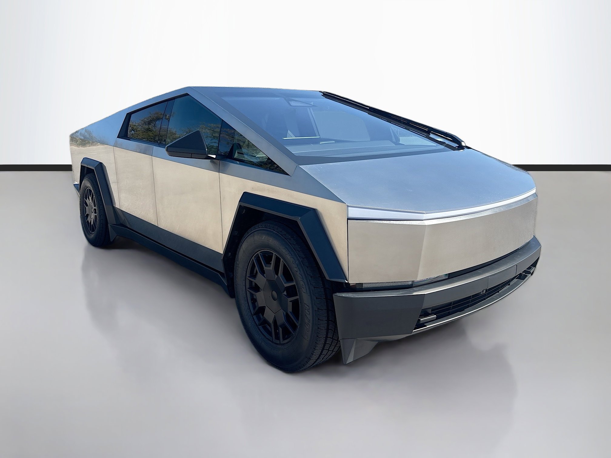 Used 2024 Tesla Cybertruck AWD Crew Cab image 7