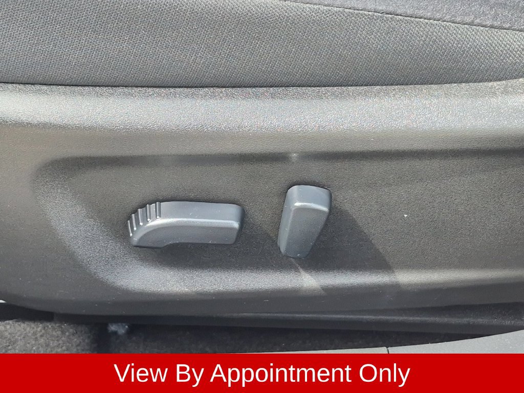 Used 2025 Nissan Altima 2.5 SV FWD image 11