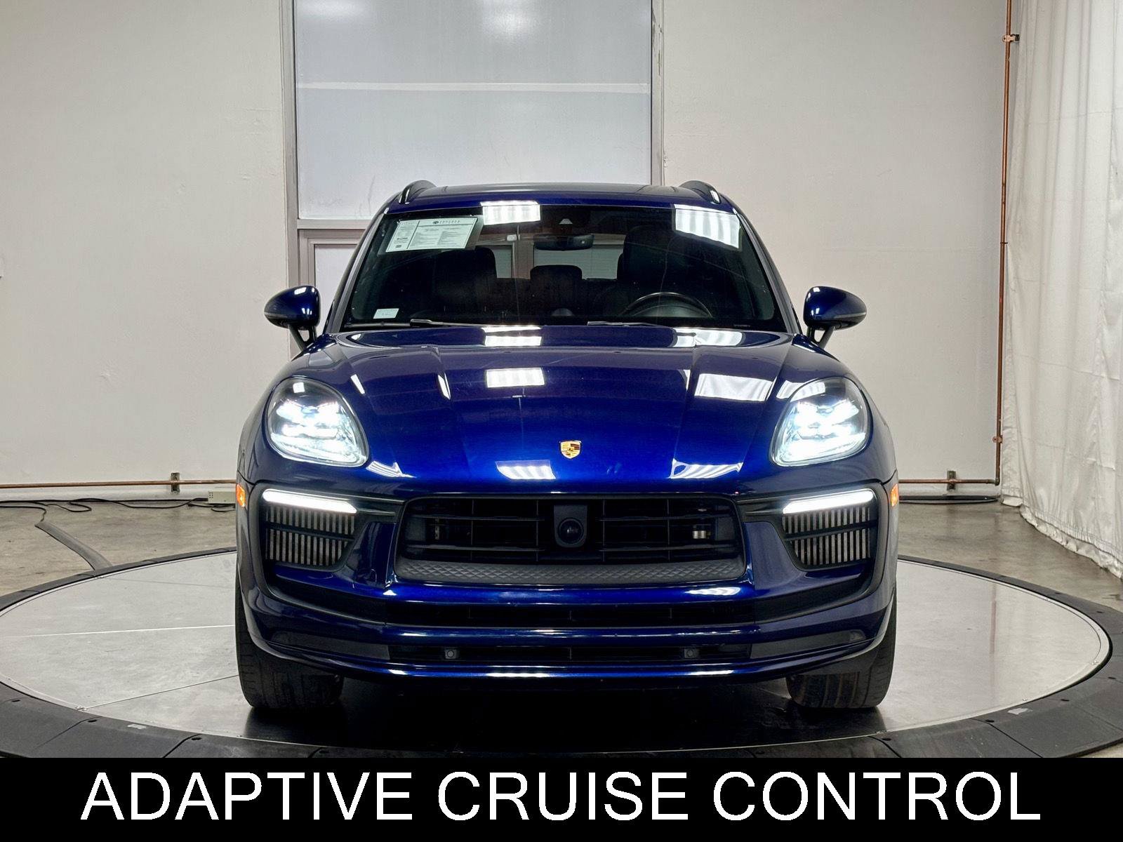Used 2022 Porsche Macan S AWD/4WD image 3
